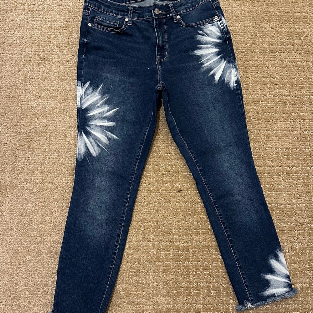 Wonderly Blue and White Ankle Cropped Jeans with Floral Design
